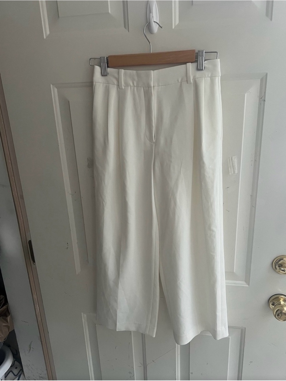 Cream Babaton cropped trousers